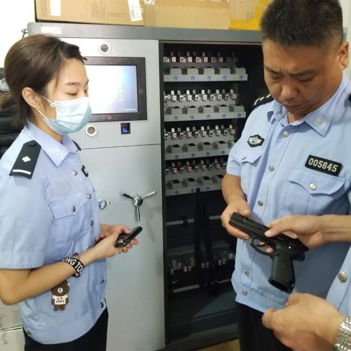 华阴市公安局组织开展公务用枪安全大检查