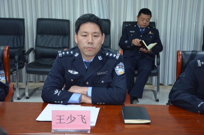 渭南市公安局党委委员、副局长王少飞深入华阴督导检查重点工作