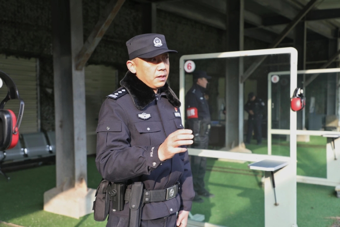 华阴市公安局开展全警实战大练兵实弹射击考核（组图）