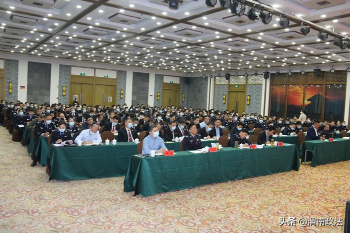 华阴市召开政法队伍教育整顿警示教育暨廉政教育报告会（图）