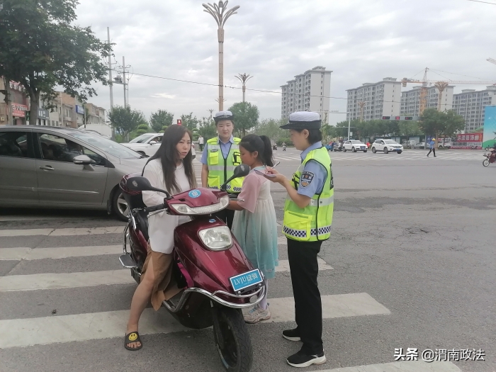 华阴交警大队严把“四关”全力做好汛期事故预防工作（图）